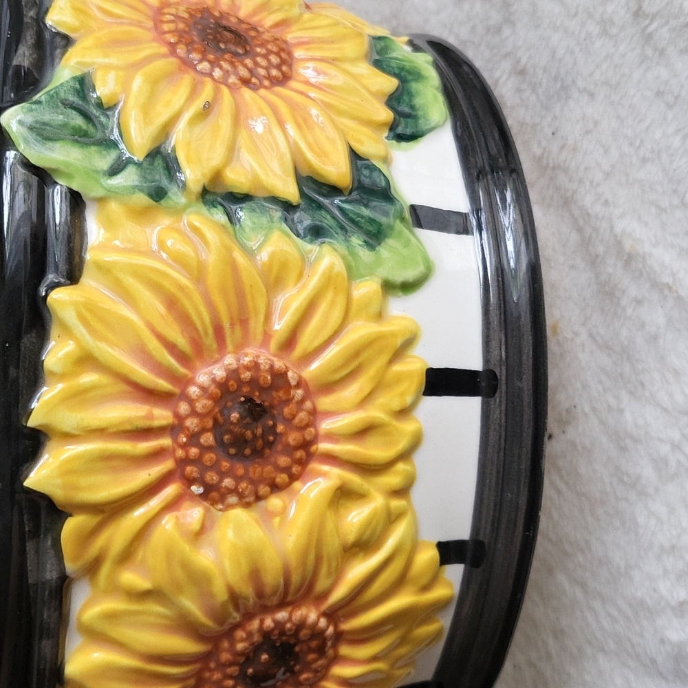 Sunflower bowl